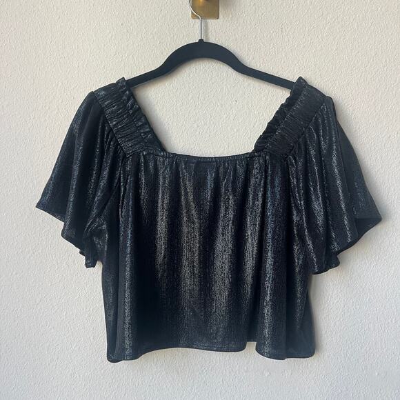 Queen of Sparkles Black Metallic Pleated Sleeve Blouse Size Medium - Picture 3 of 6